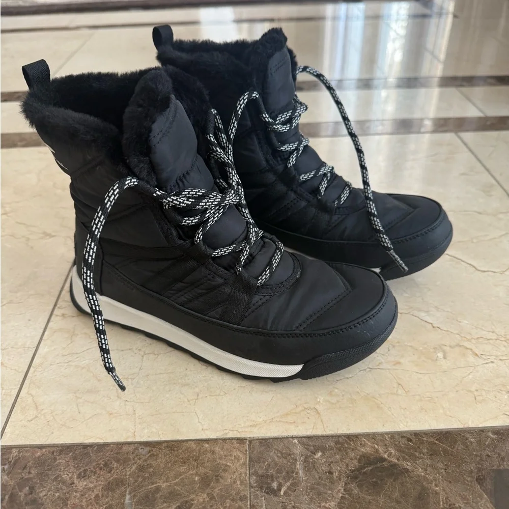 Sorel Whitney Ii Women's Black/White Winter Boots Size 7 (runs small) - - Picture 3 of 4